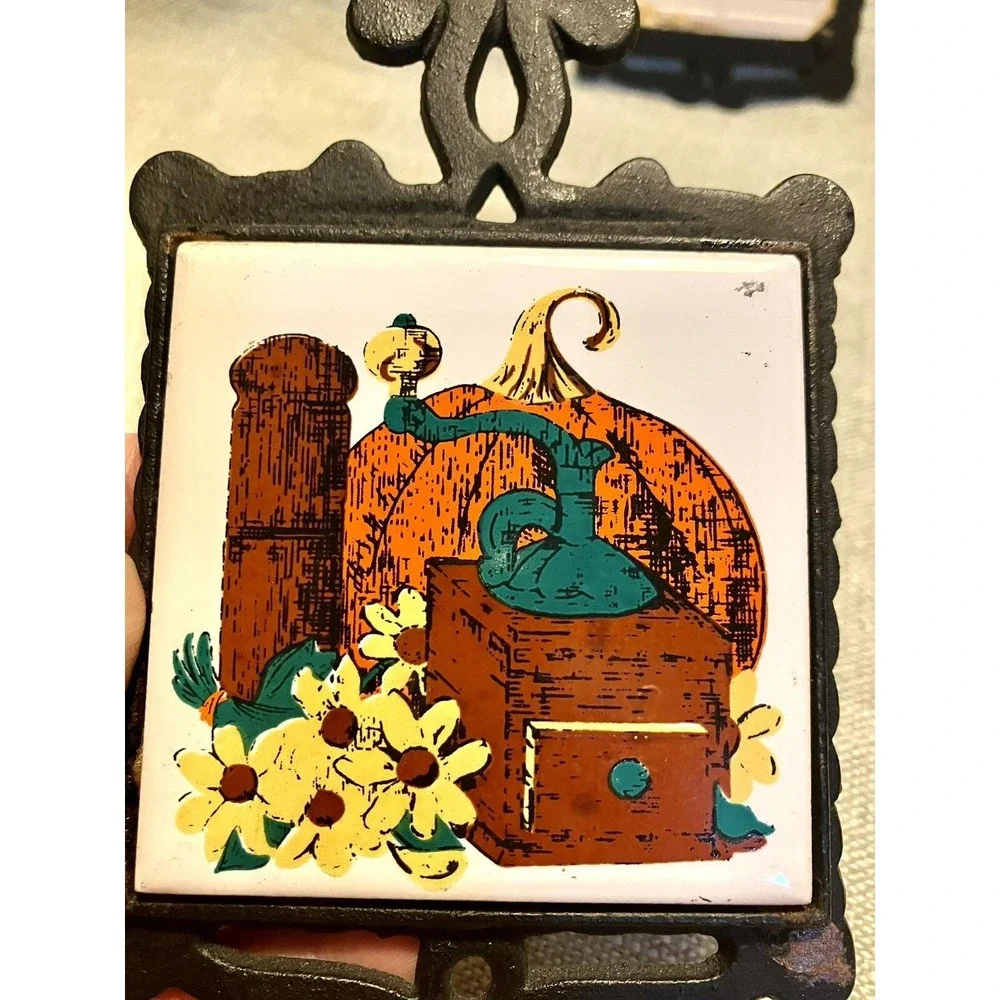 Vtg Cast Iron 2 Tile Trivets Taiwan Pumpkin Coffee Grinder Daisies Copper Pans +
